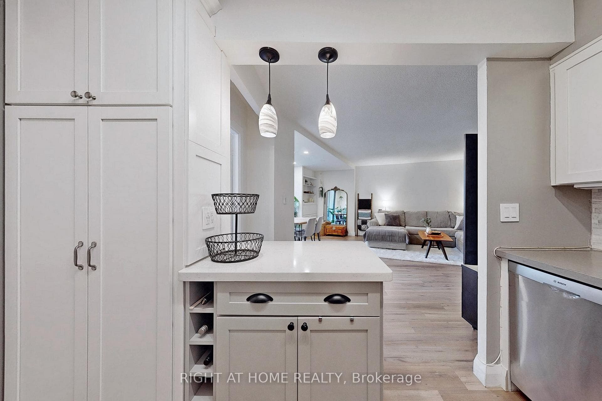33 Harbour Square Unit 1610 photo 15