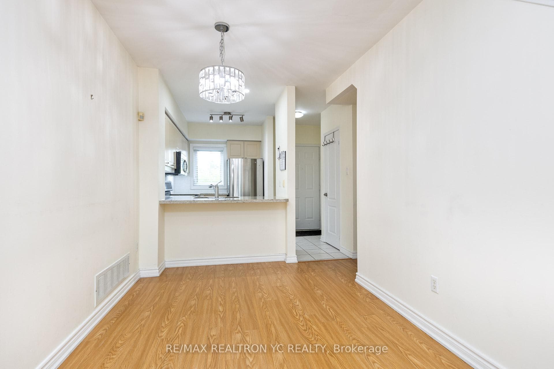 735 New Westminster Drive Unit 97 photo 8