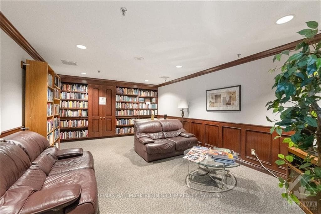 1705 PLAYFAIR Drive Unit PH6 photo 23