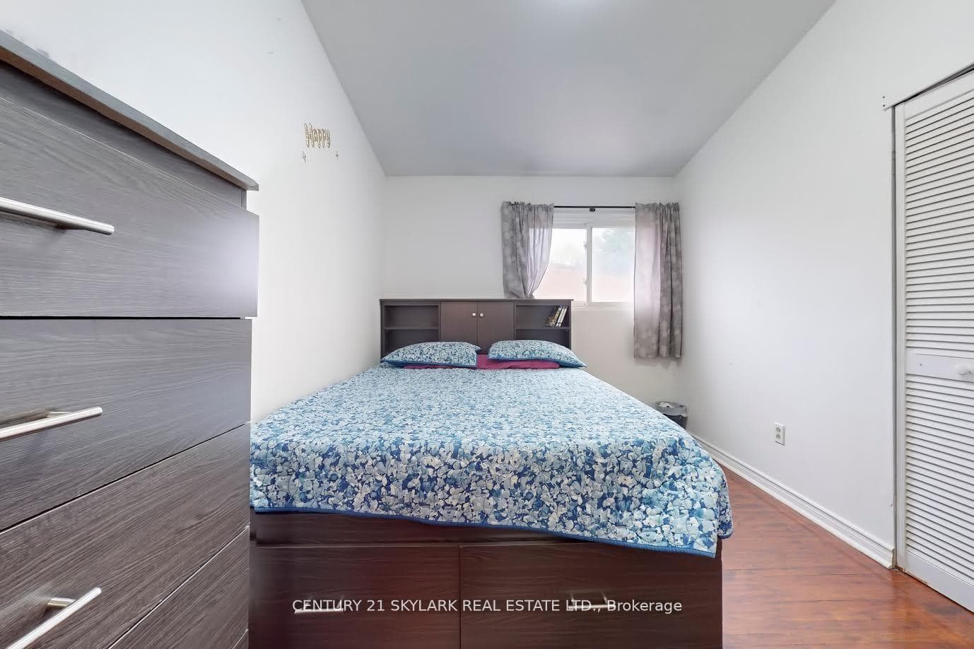 452 Silverstone Drive Unit 44 photo 21
