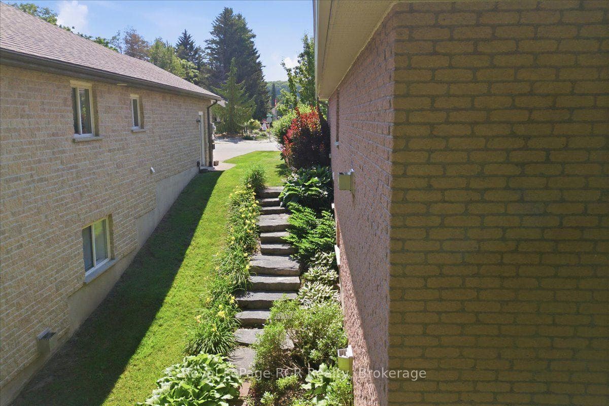 255 2nd Avenue photo 45