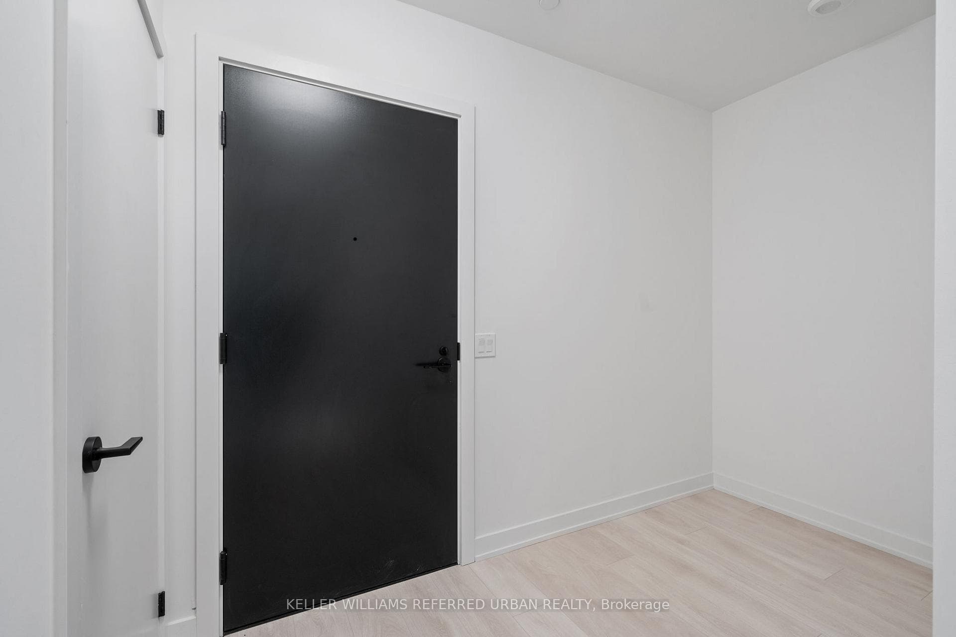 117 Broadway Avenue Unit 623 photo 3