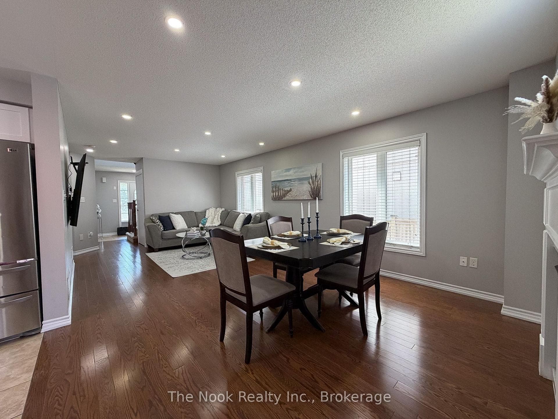 10 Broome Avenue photo 16