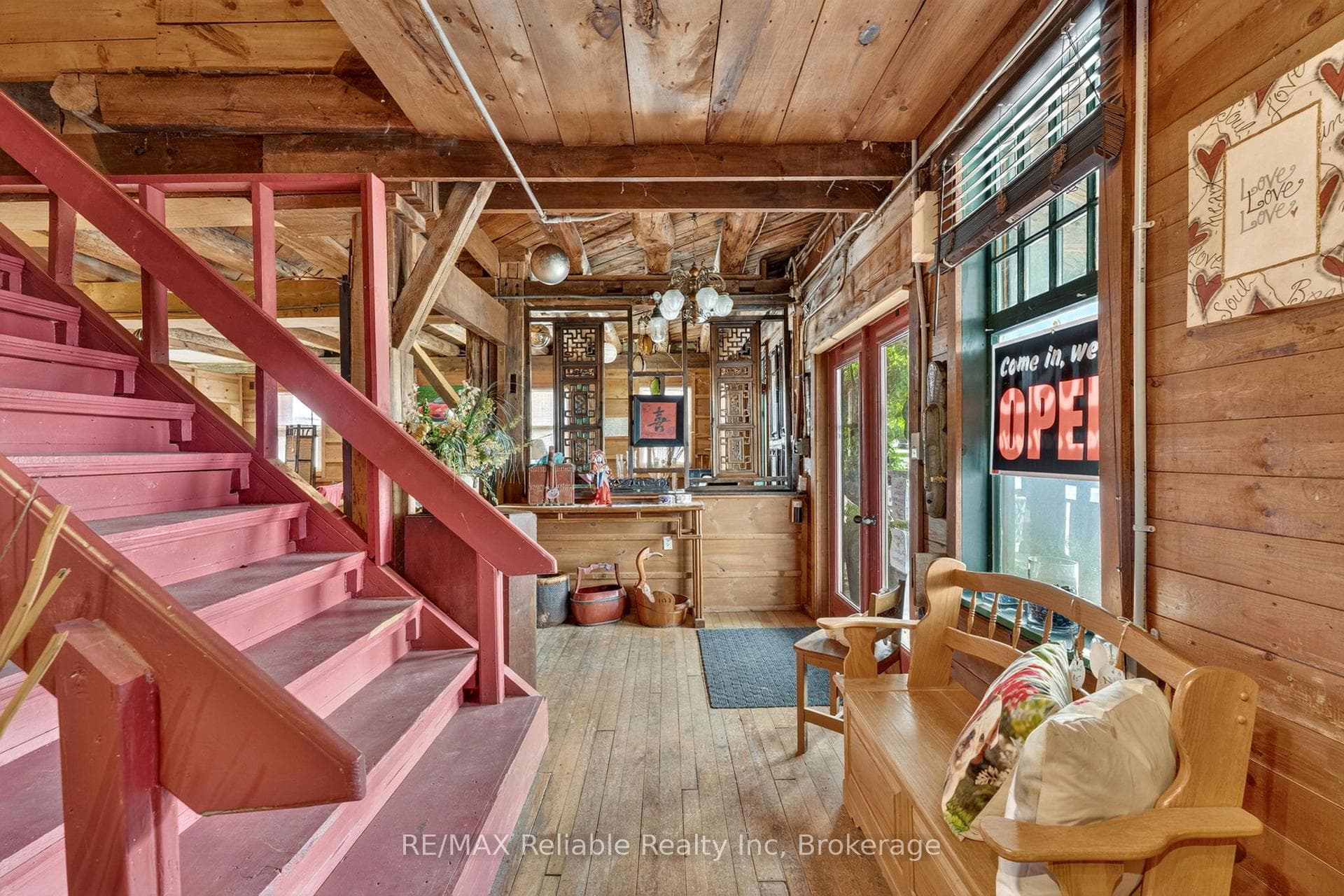 31 London Road photo 2