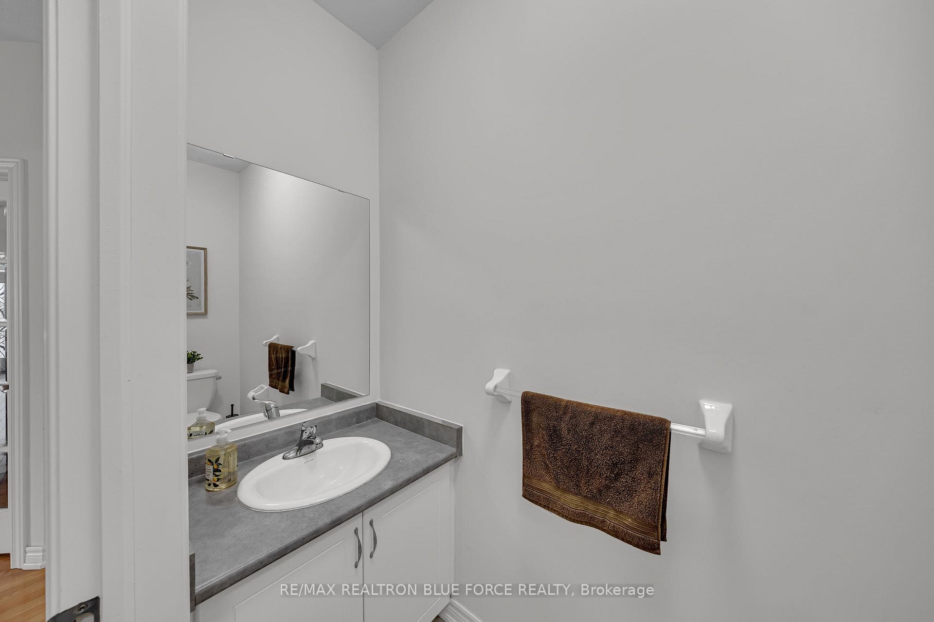 38 Pinedale Avenue photo 17