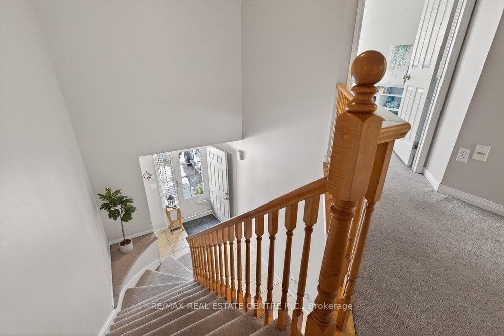 10 Cadham Boulevard Unit 29 photo 4