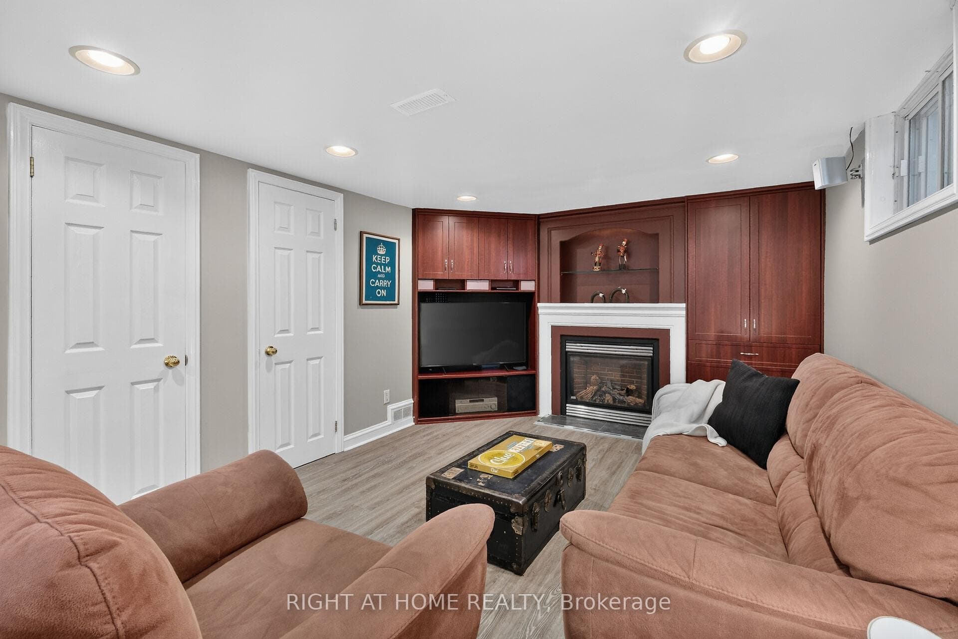 949 Kingsmere Avenue photo 33