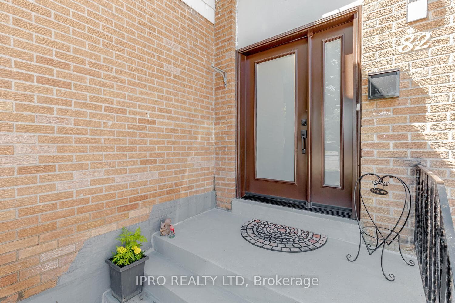 7500 Goreway Drive Unit 82 photo 3