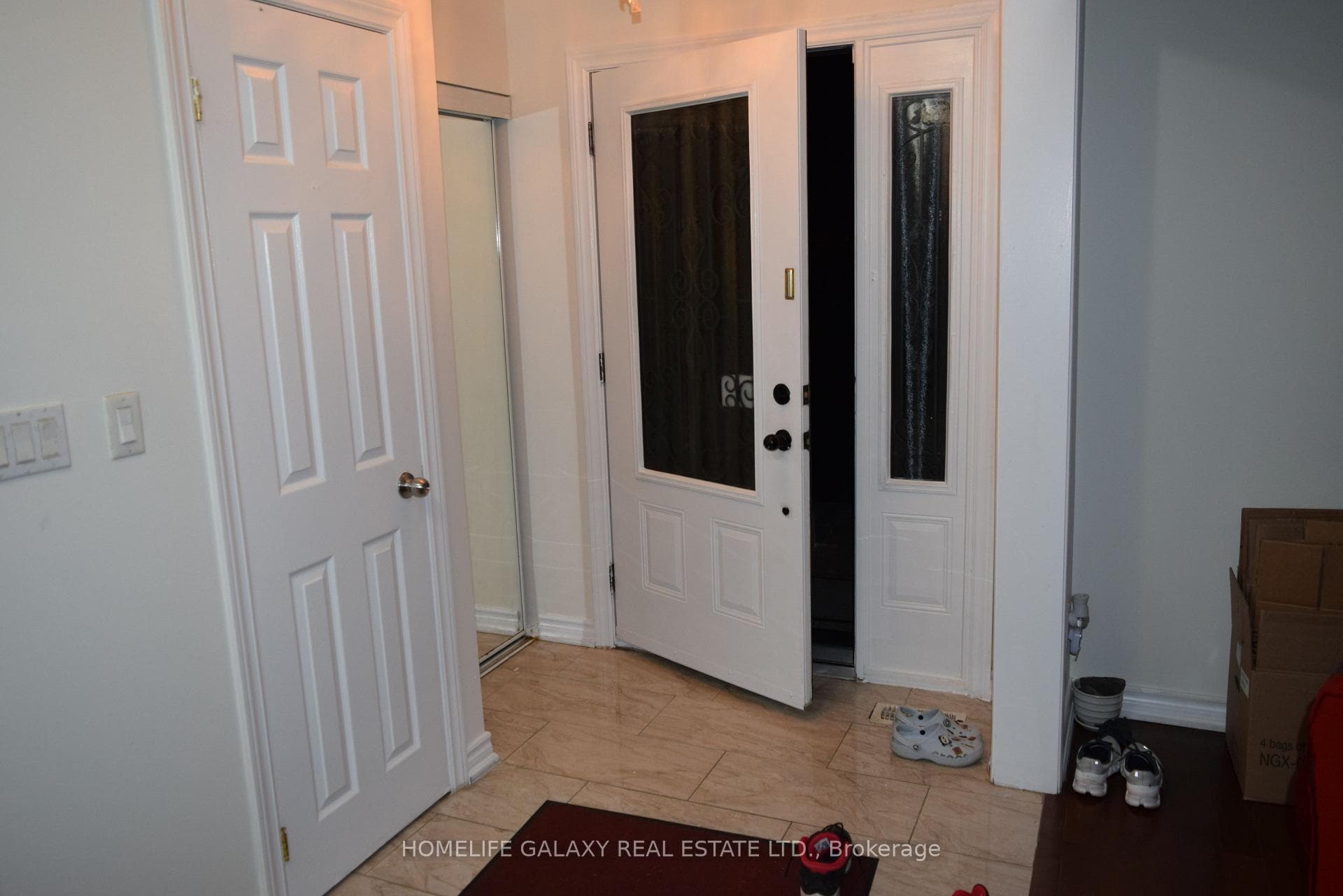 52 Peace Drive photo 3