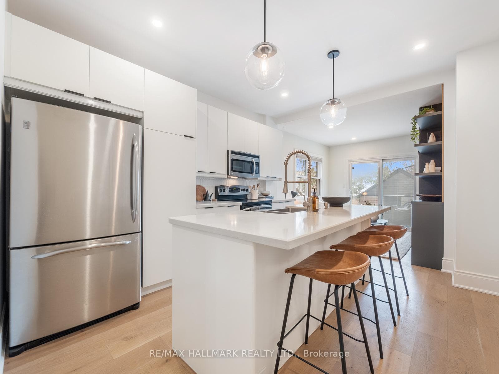 141 Riverdale Avenue photo 9