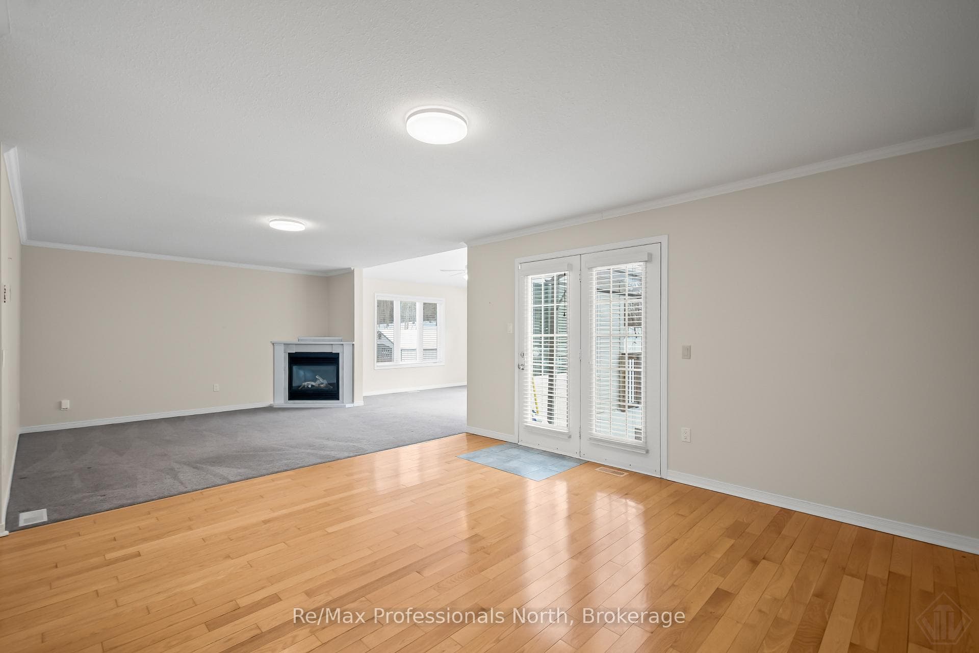 111 Pineridge Gate photo 19