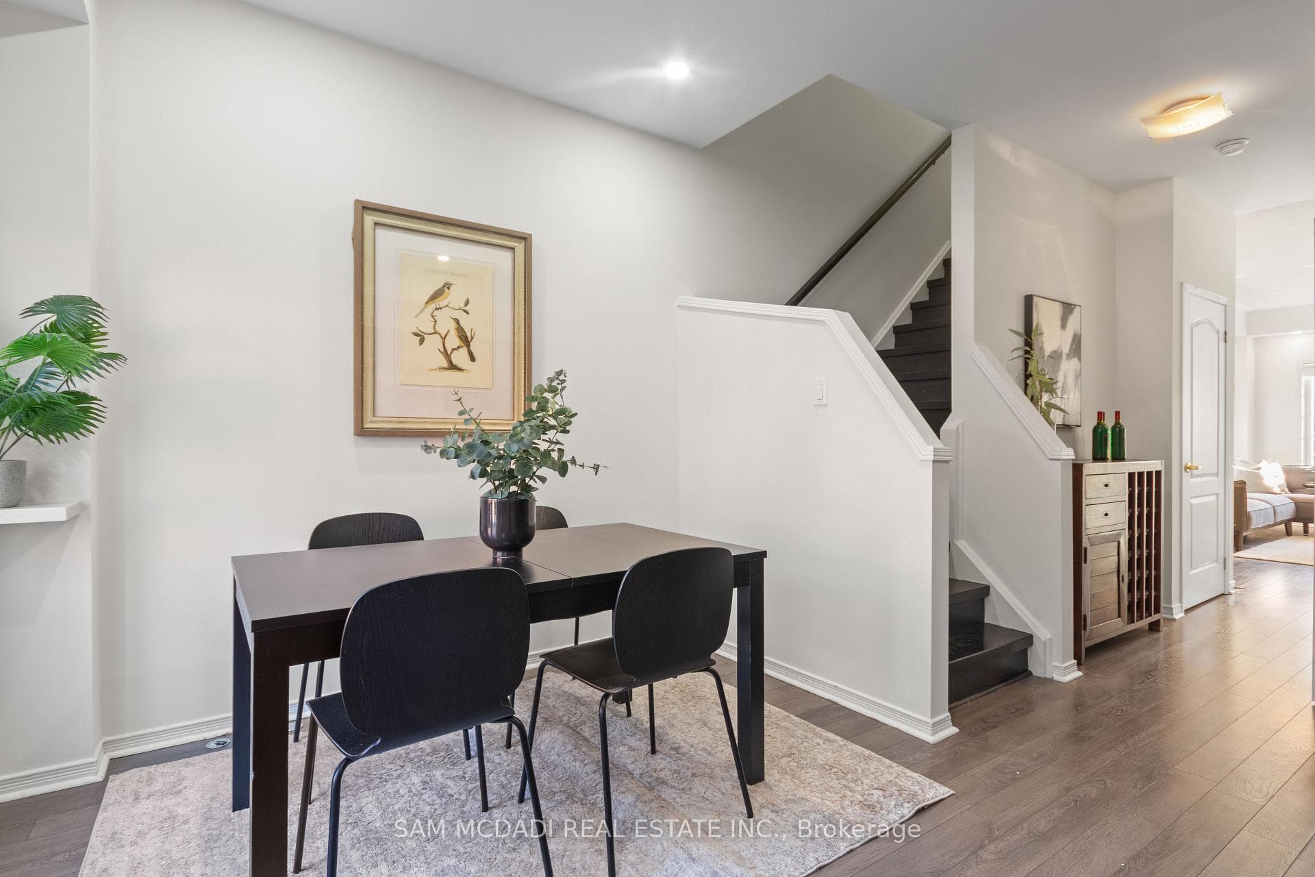 435 Hensall Circle Unit 11 photo 13