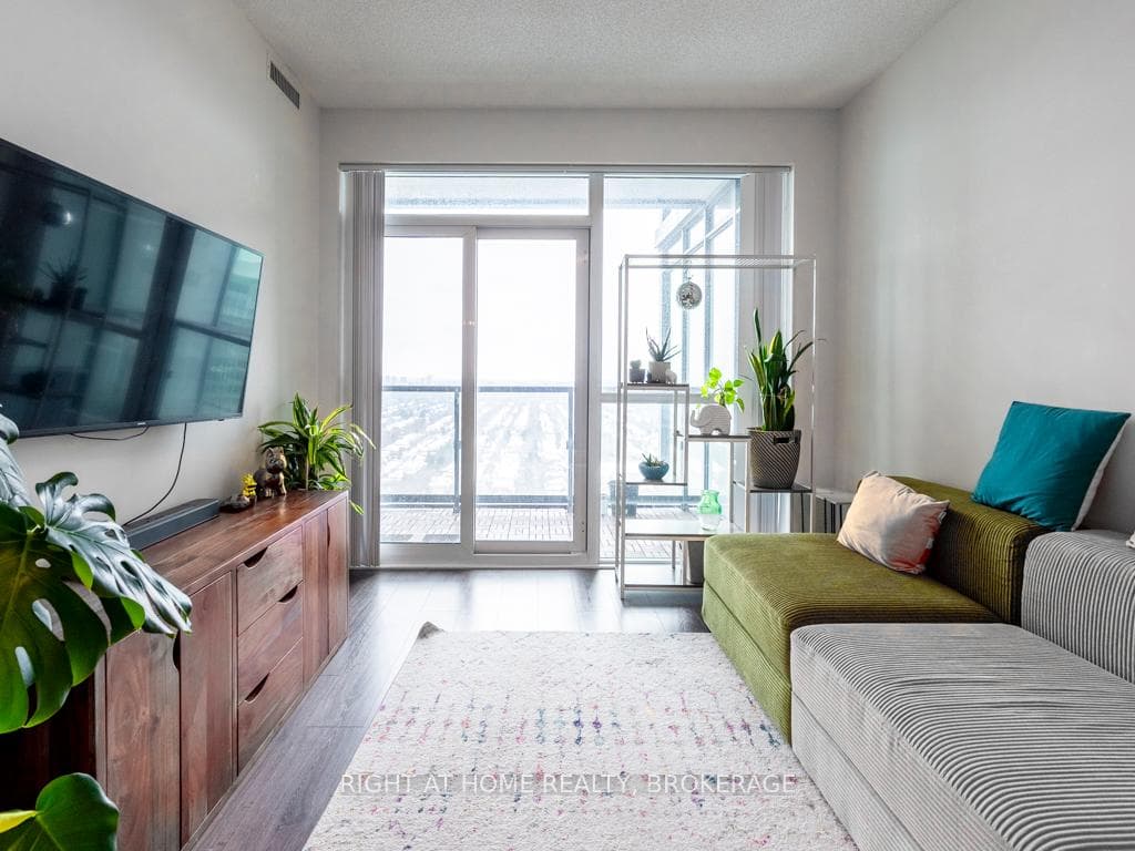 5162 Yonge Street Unit LPH605 photo 12