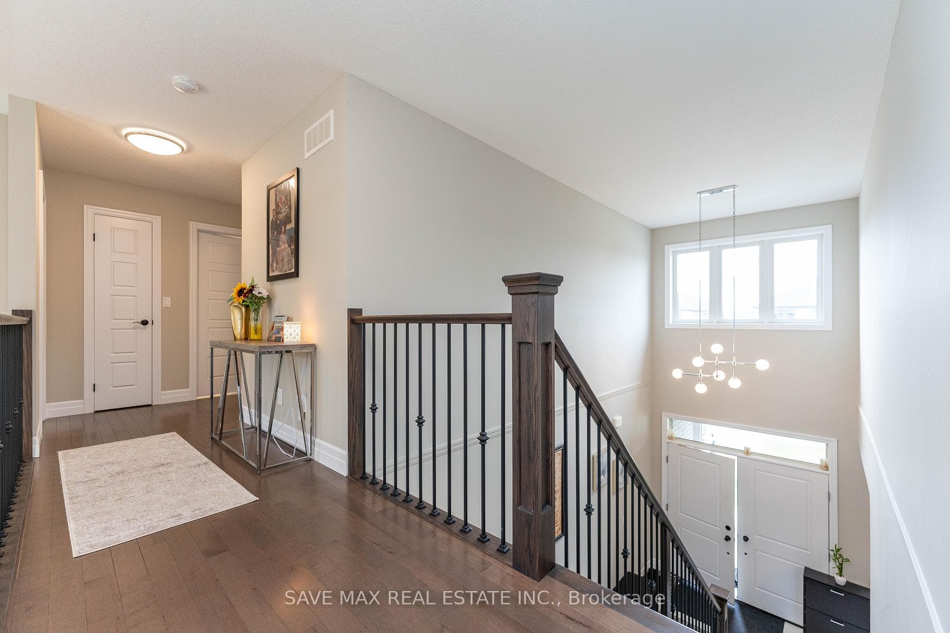 56 BURTON Street photo 21