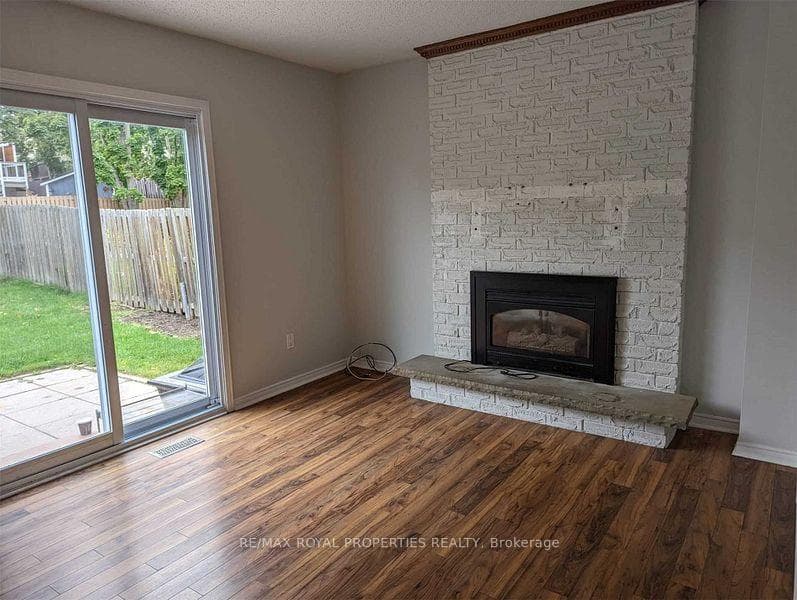 834 White Ash Drive photo 5