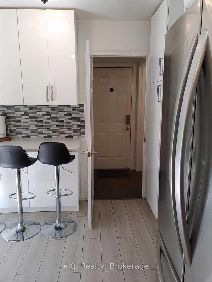 96 Larch Street Unit #Upper photo 17