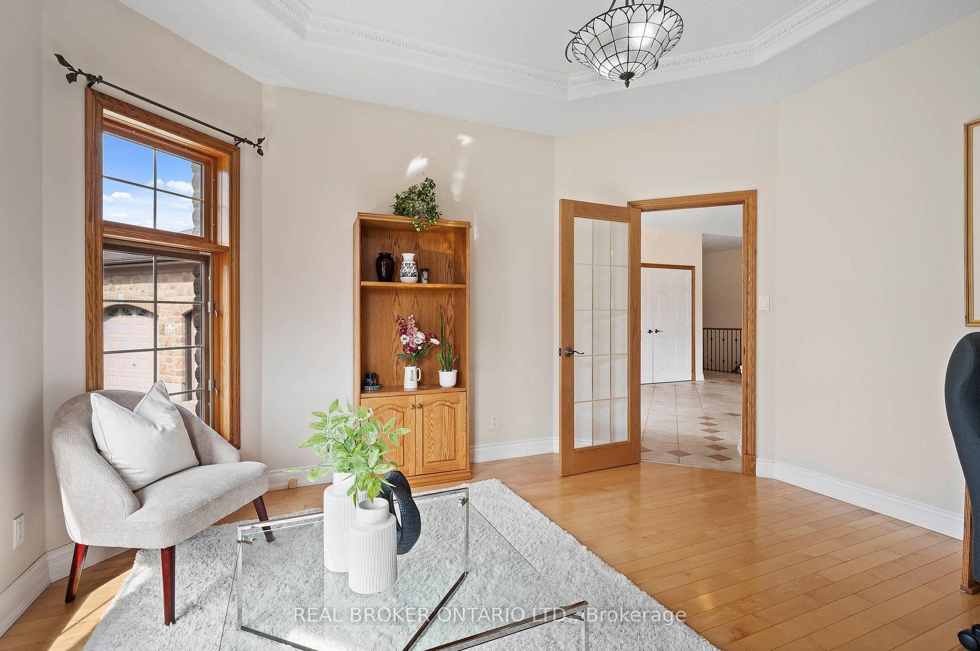 224 Shephard Place photo 7