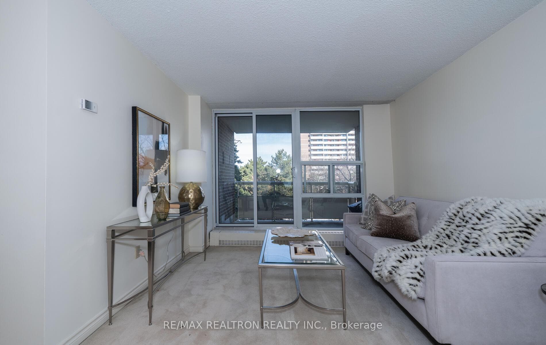 175 Hilda Avenue Unit 410 photo 7
