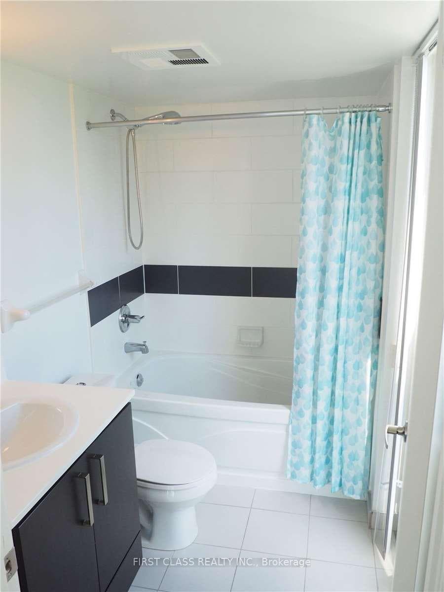17 Anndale Drive Unit 916 photo 15