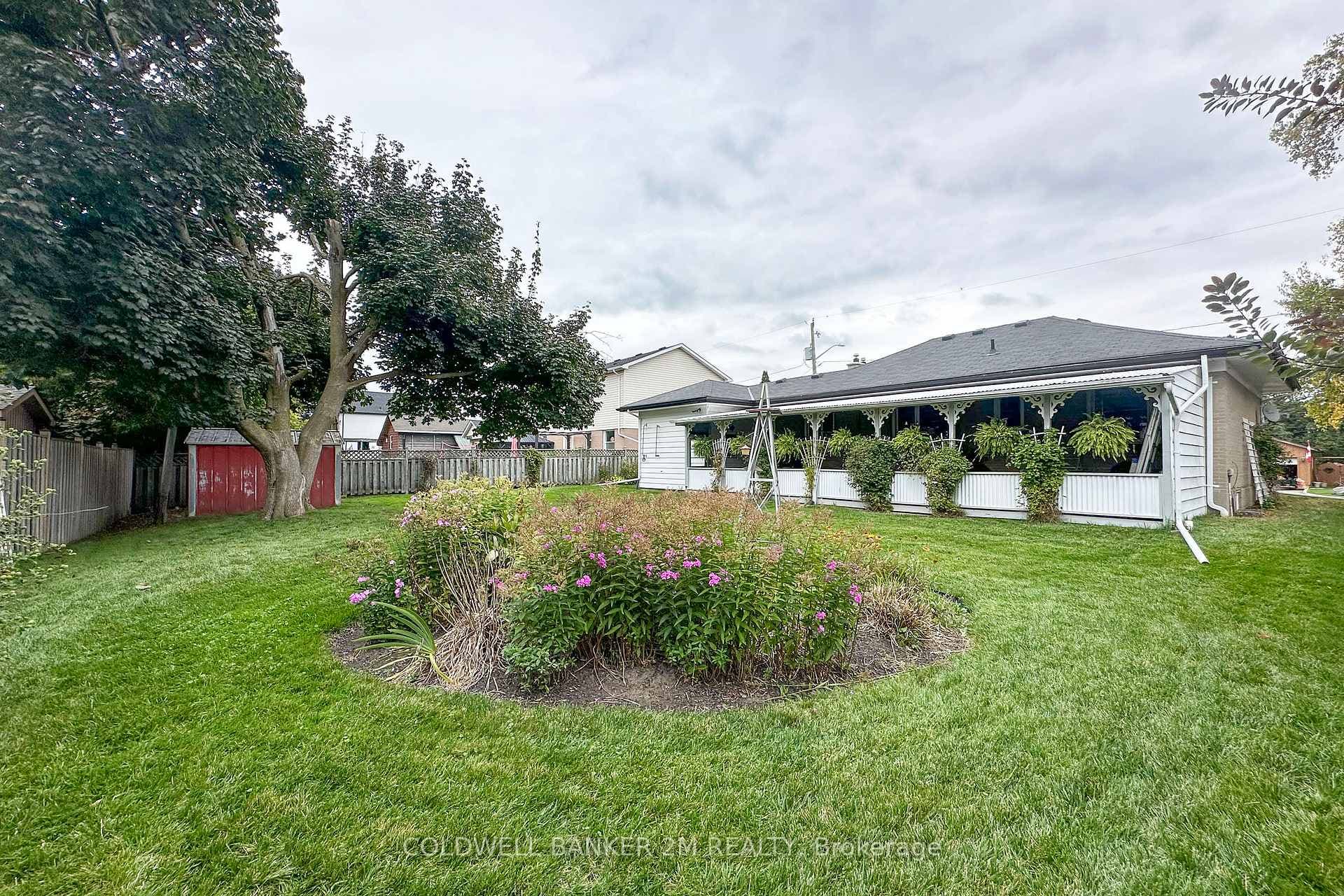 24 Montgomery Avenue photo 12