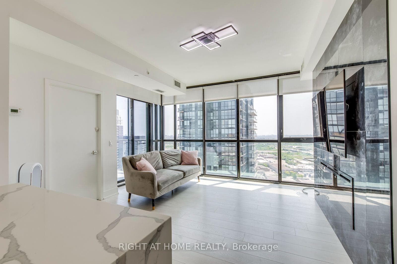 2916 Highway 7 Road Unit 3202 photo 9