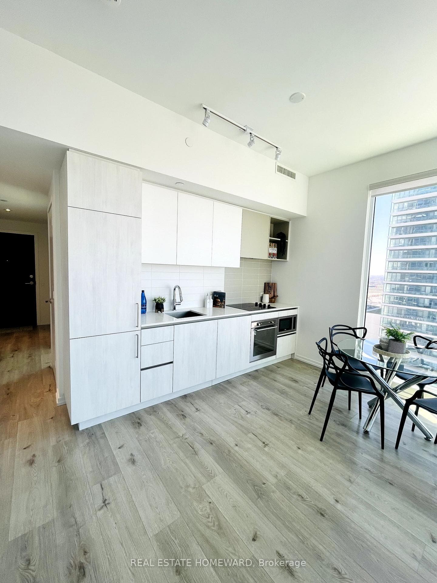 1000 Portage Parkway Unit 1711 photo 5