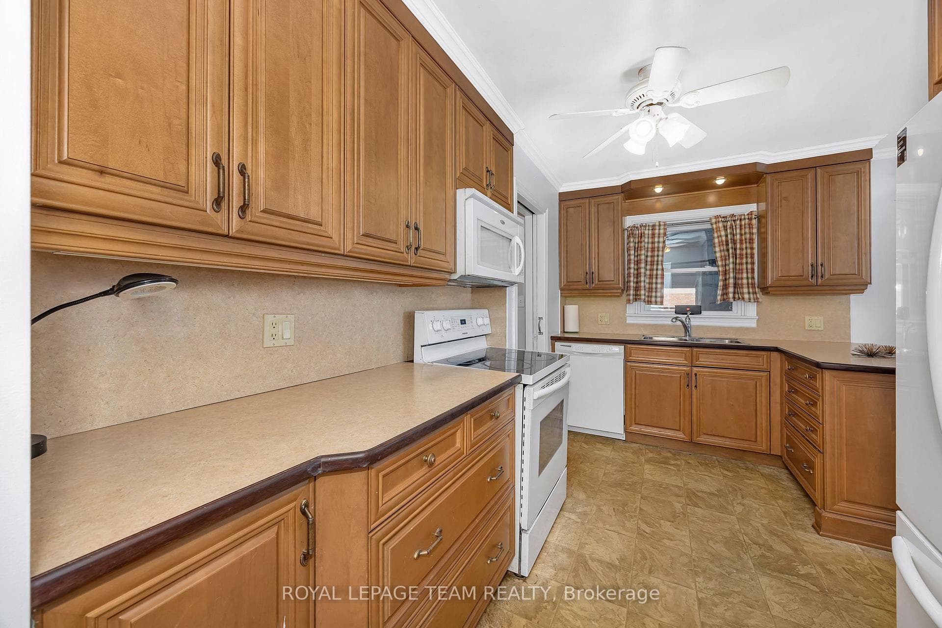 30 Elizabeth Drive photo 16