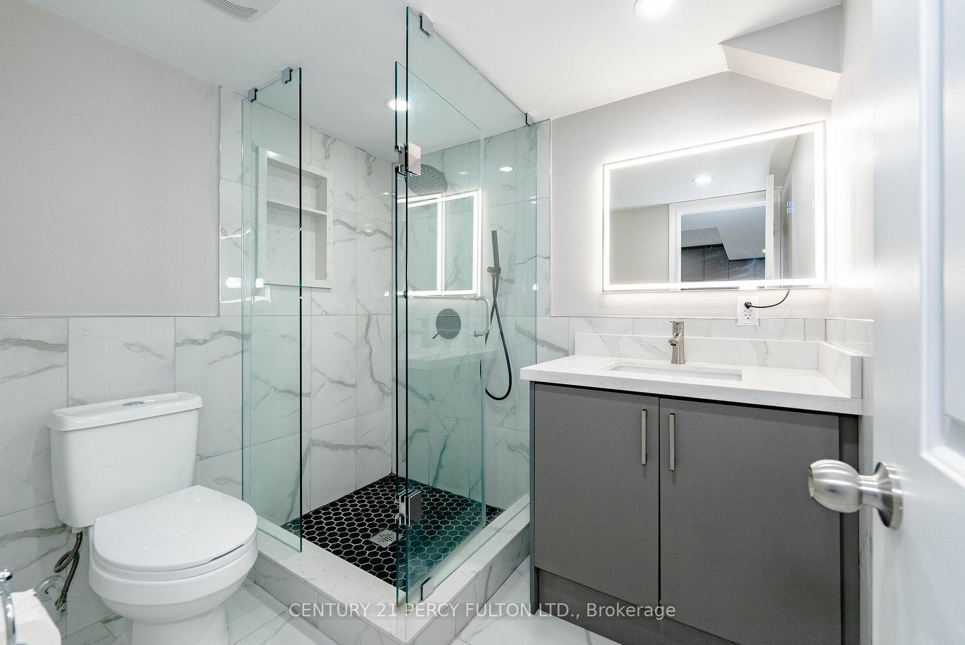 17 Crellin Street Unit Lower photo 12