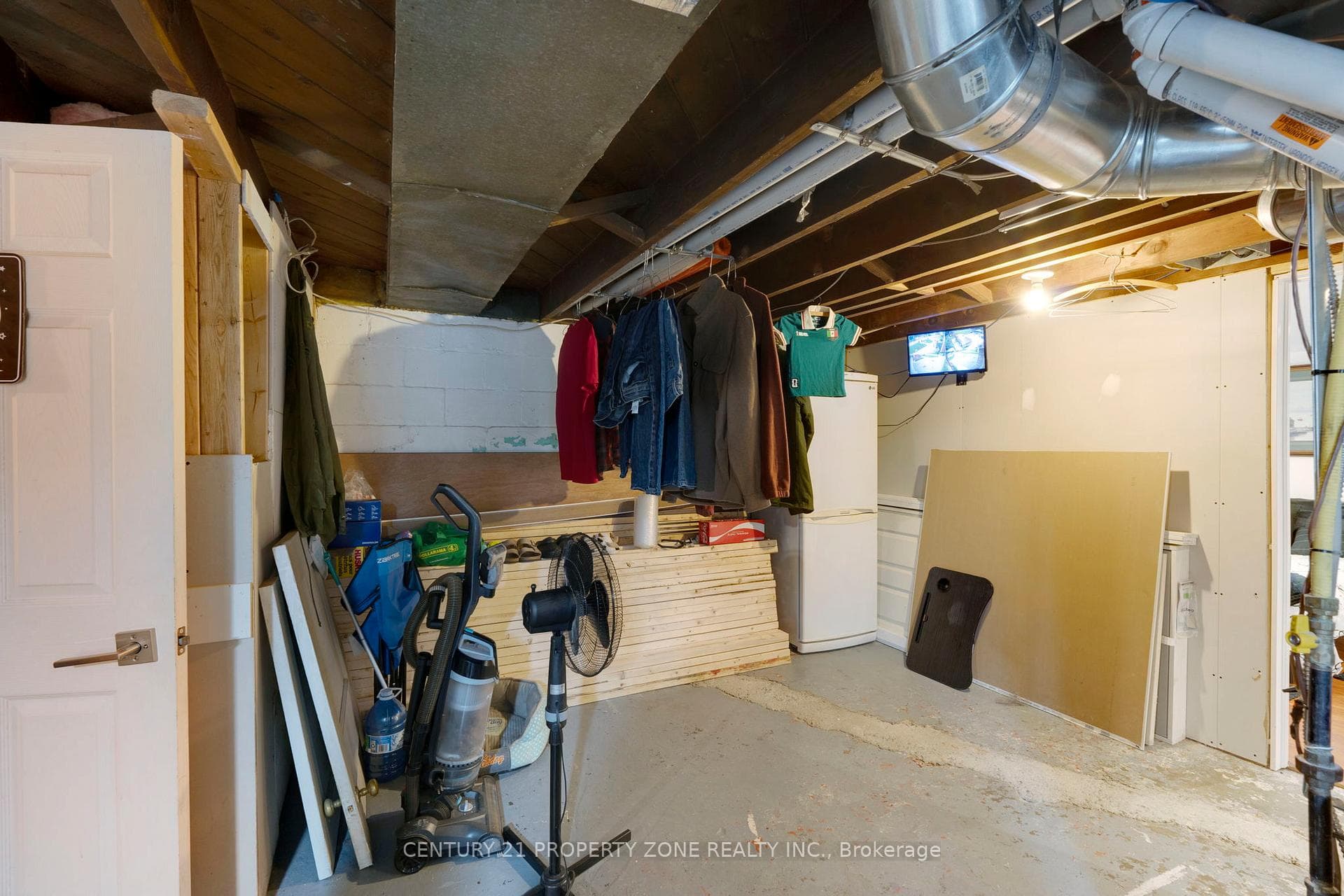 74 John Street photo 31