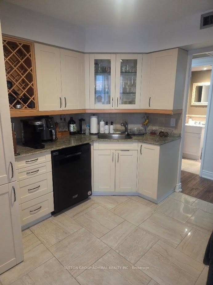 5795 Yonge Street Unit 514 photo 5