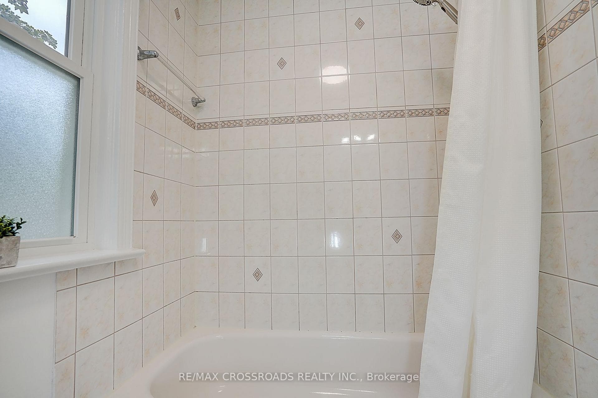 128 Leacrest Road photo 38