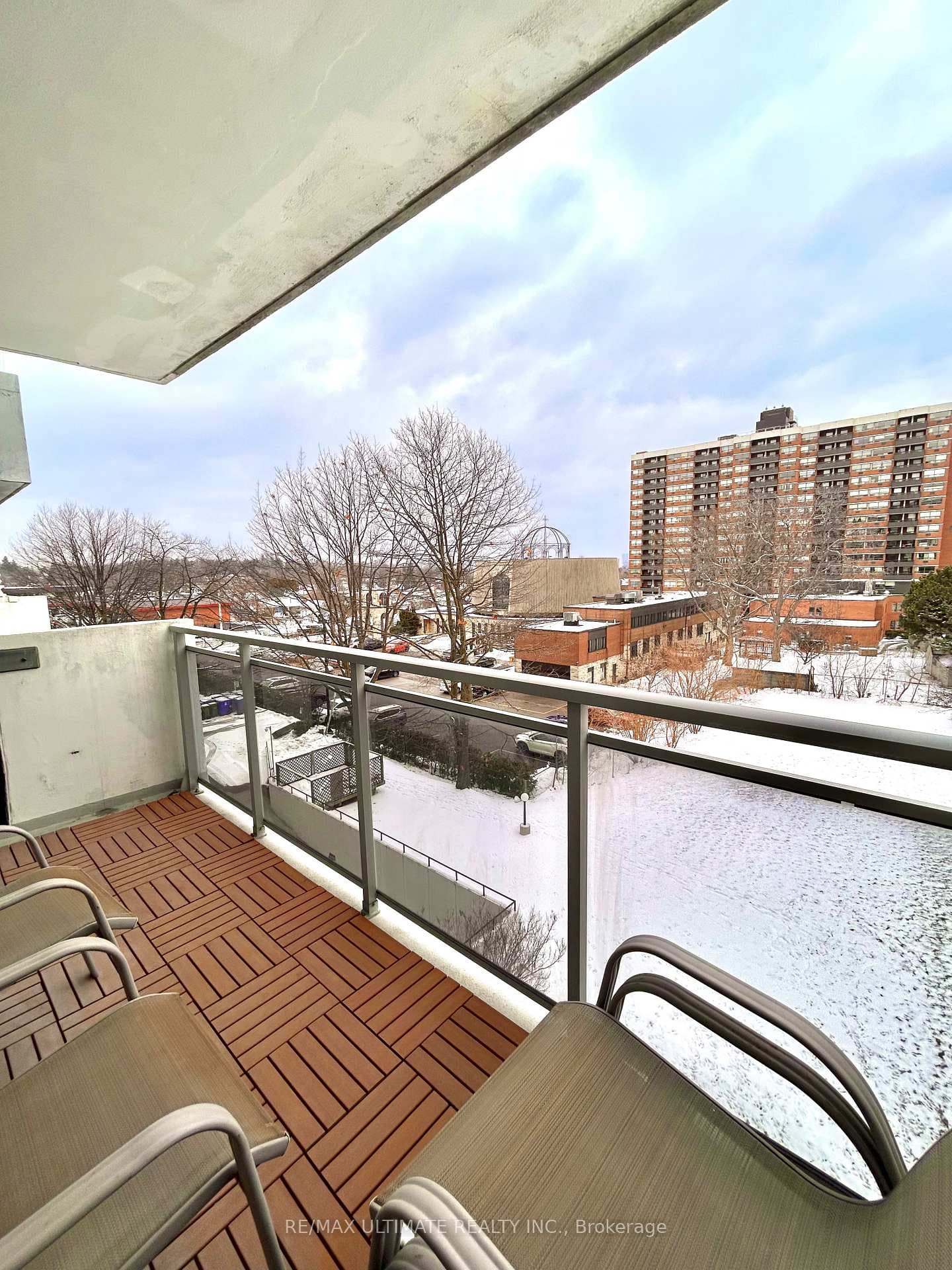 151 La Rose Avenue Unit 409 photo 14
