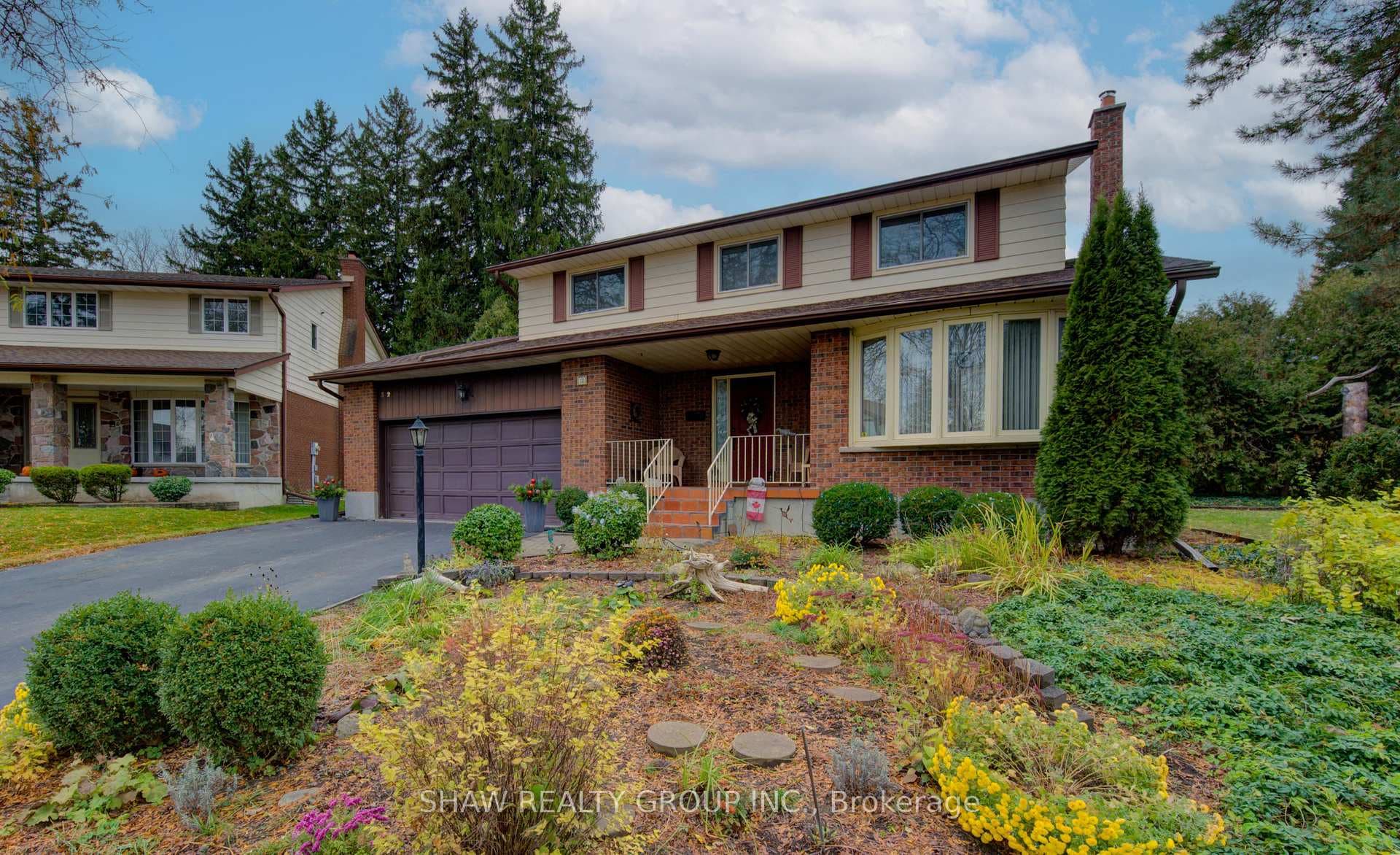 32 Brookview Court photo 4