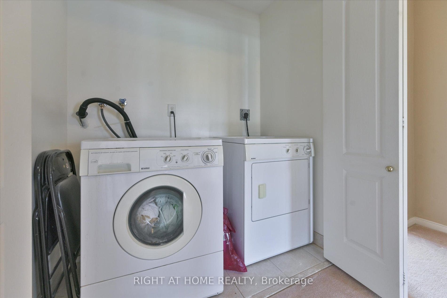 94 Moynahan Crescent photo 31
