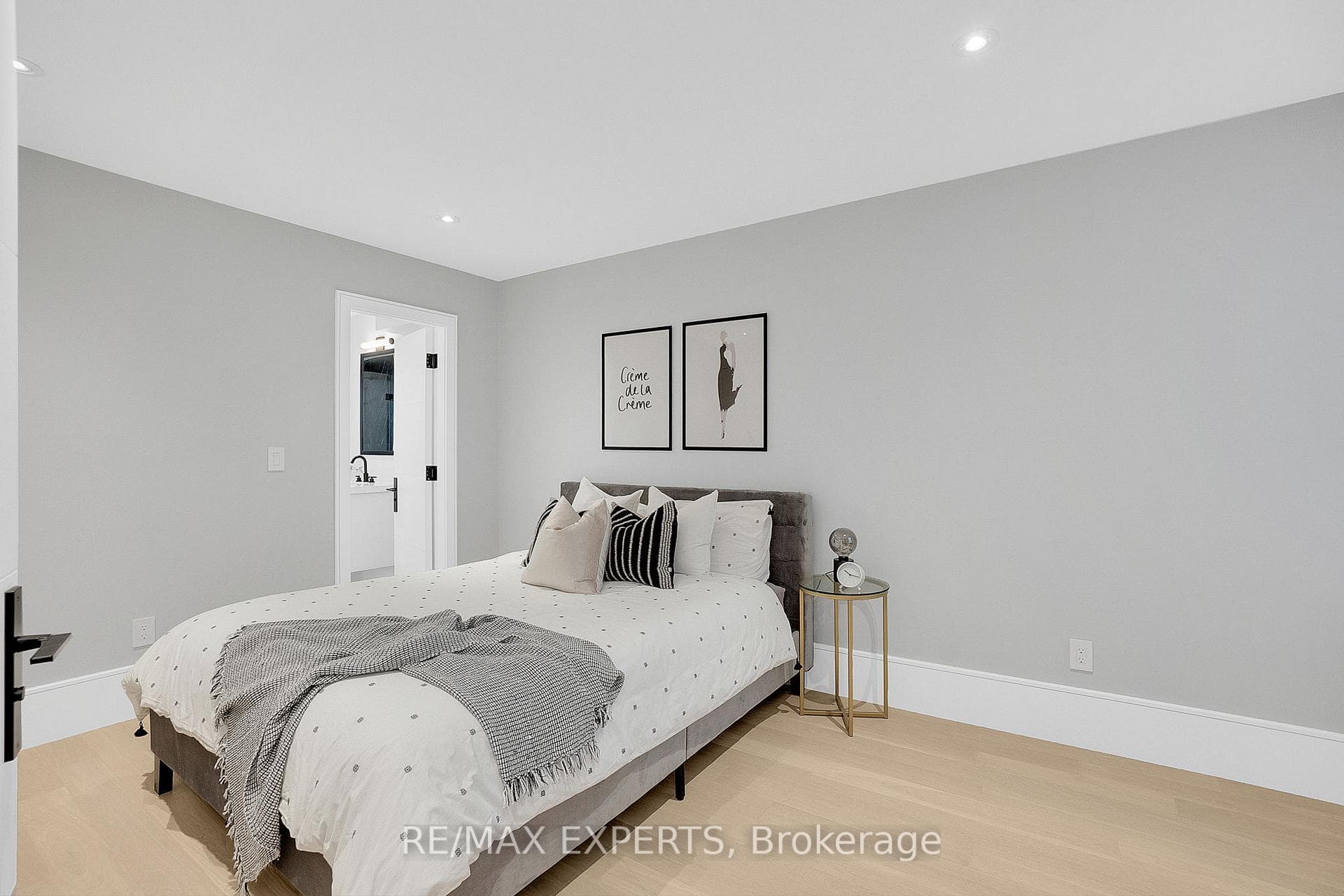 66B Victor Avenue photo 15