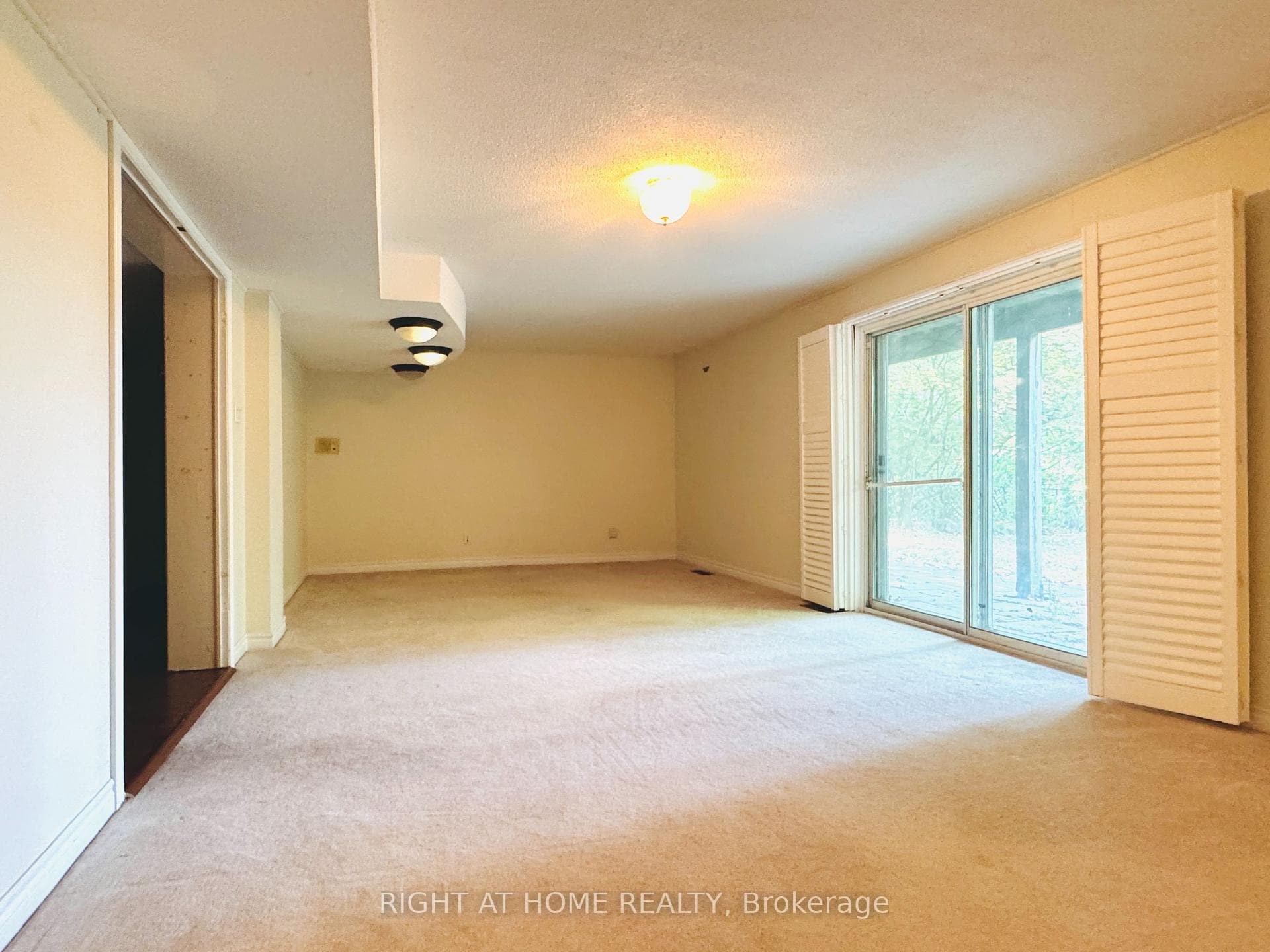 22 Janus Court photo 30