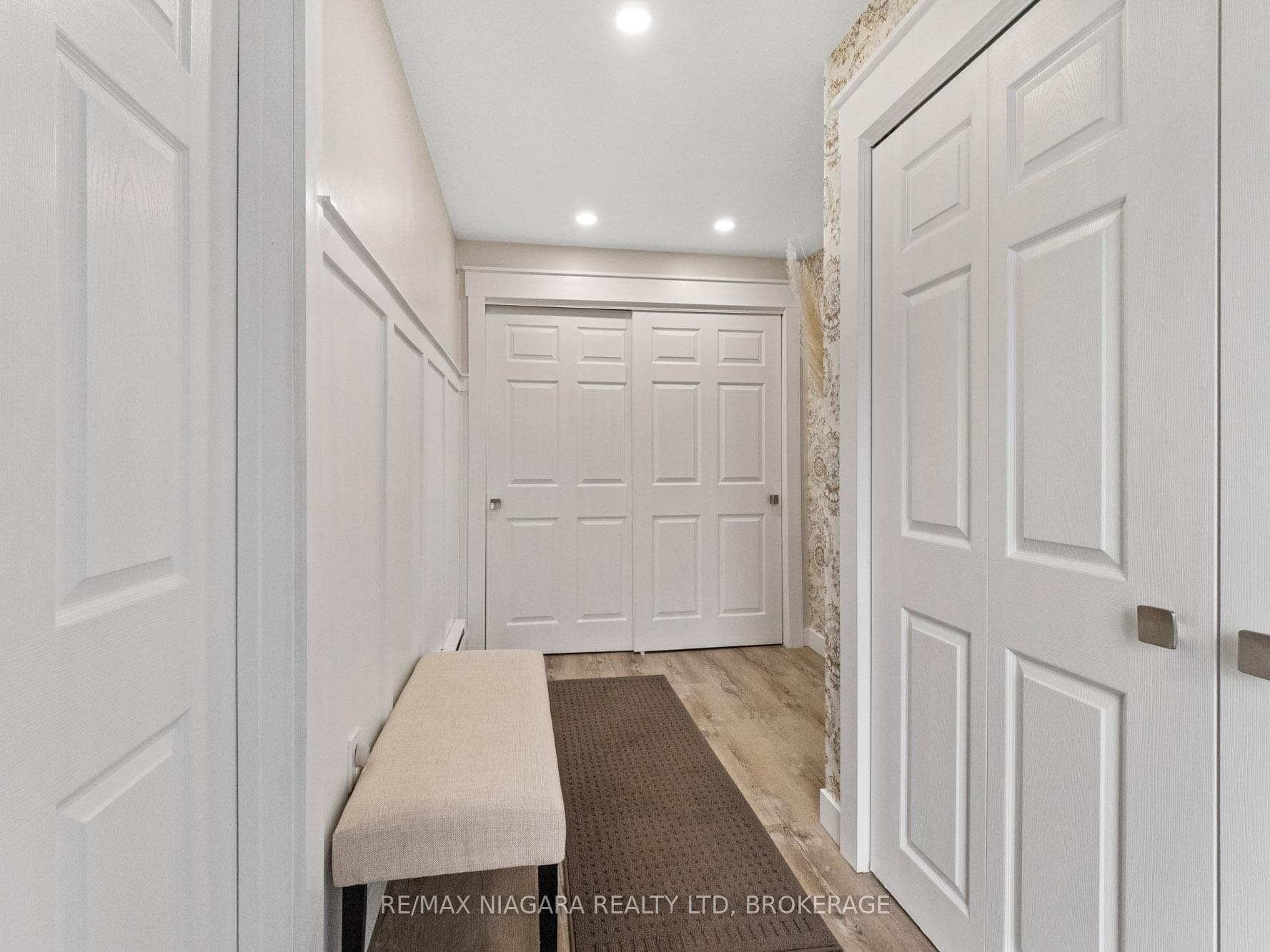 606 Scott Avenue photo 11
