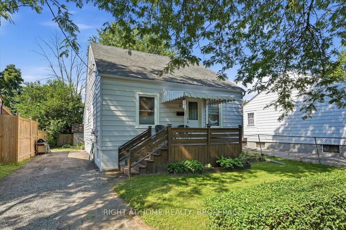 63 Plymouth Avenue photo 1