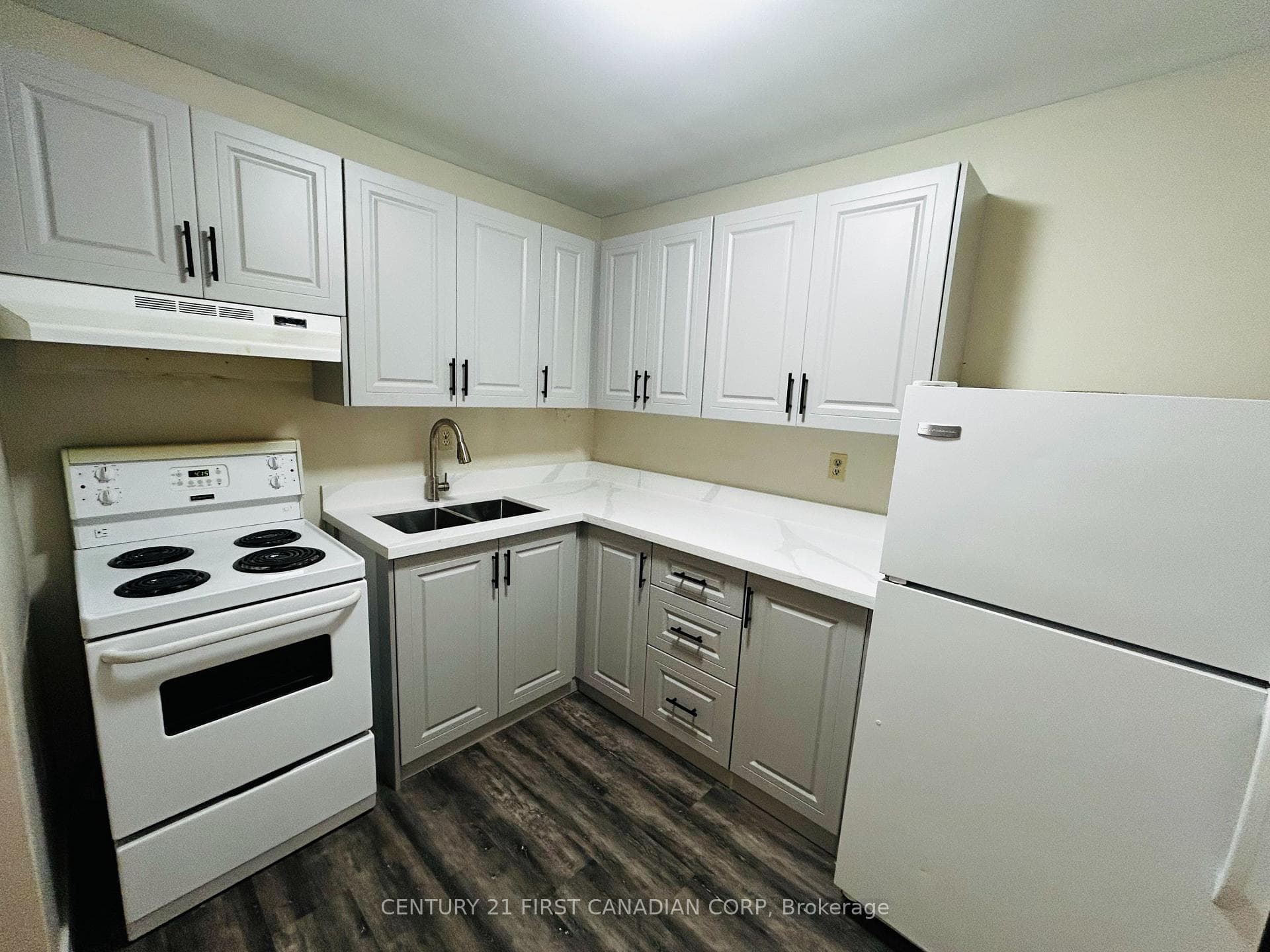 573 Mornington Avenue Unit 1009 photo 5