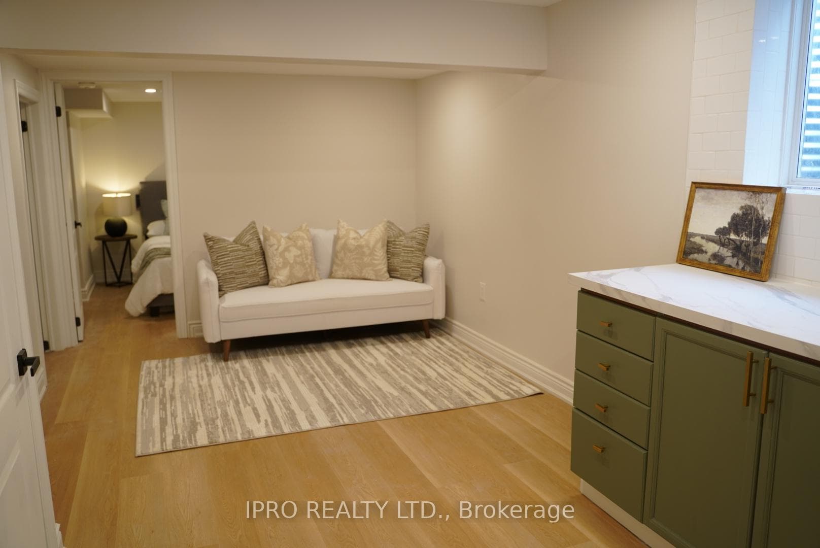 106 Fanshawe Drive photo 18