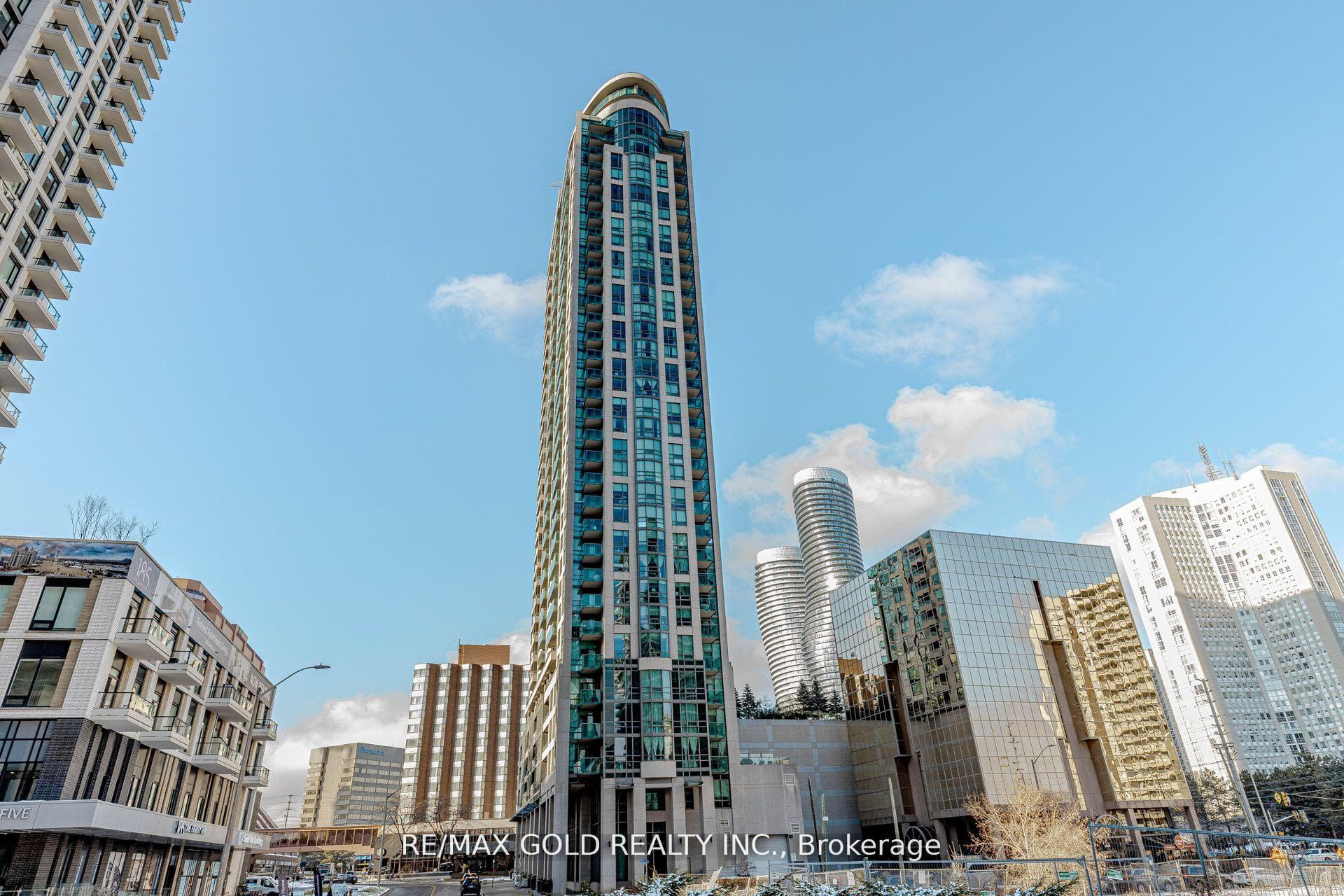 208 Enfield Place Unit 1507 photo 2