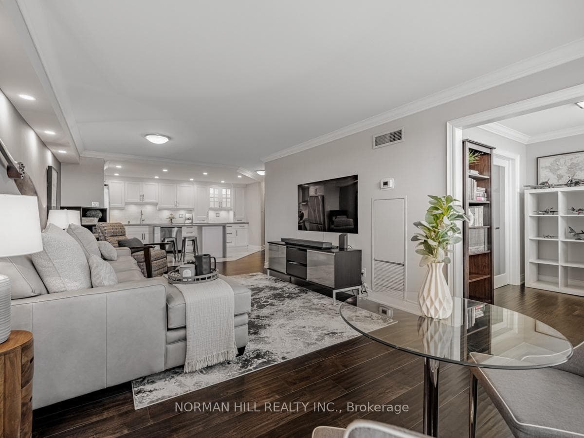 250 Davis Drive Unit 801 photo 10