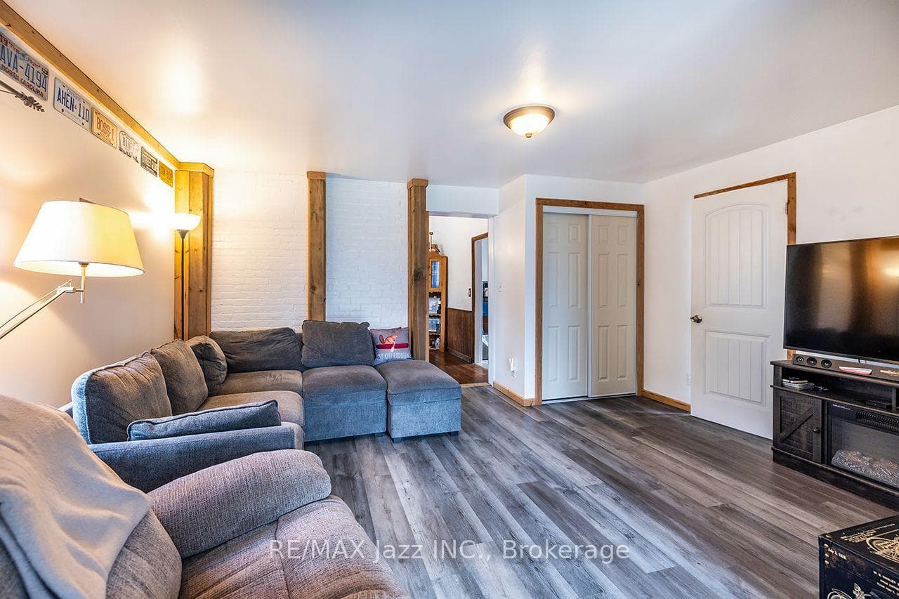 132 King Street photo 22