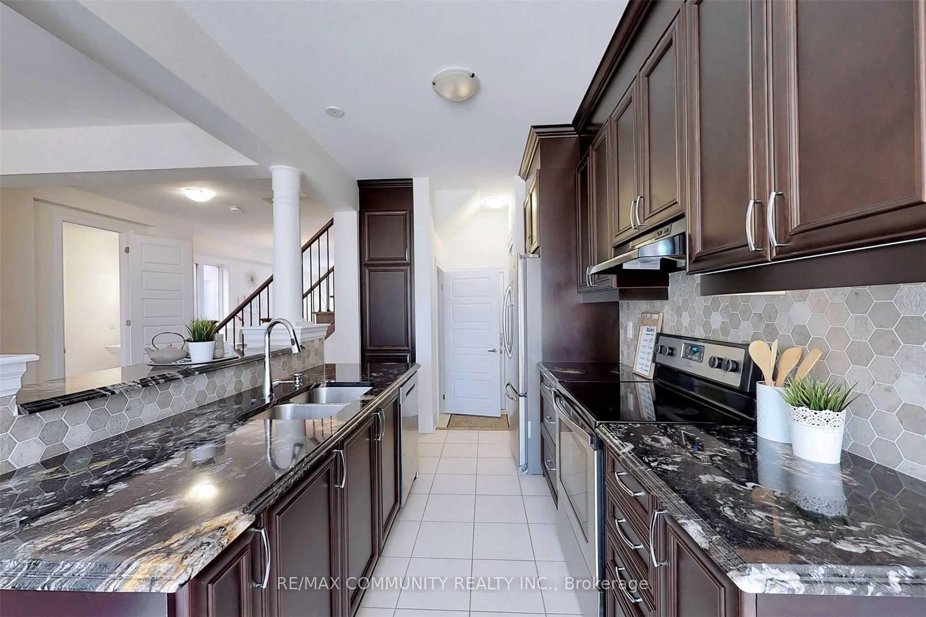 190 Westfield Drive photo 14