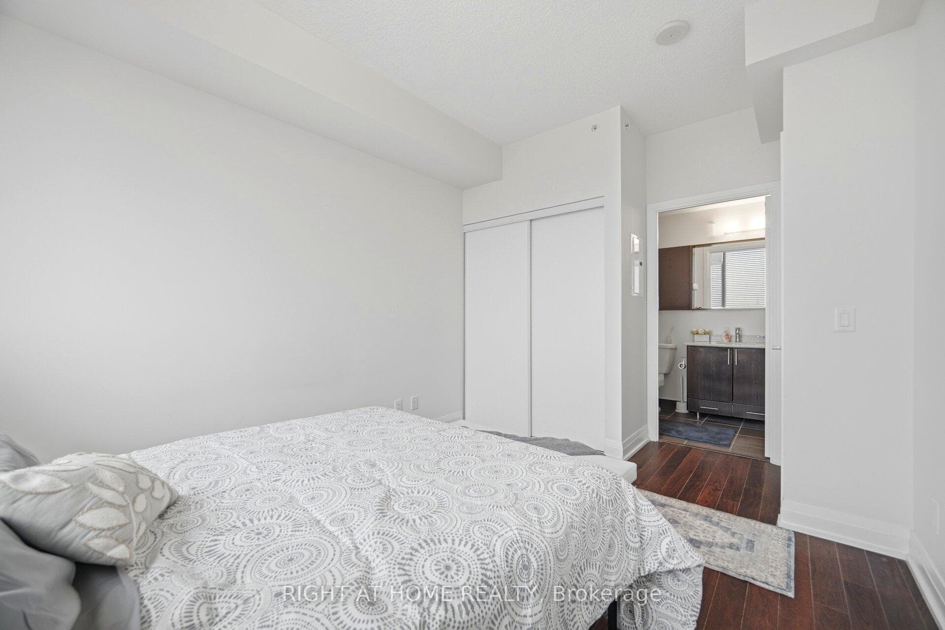 85 North Park Road Unit 612 photo 20