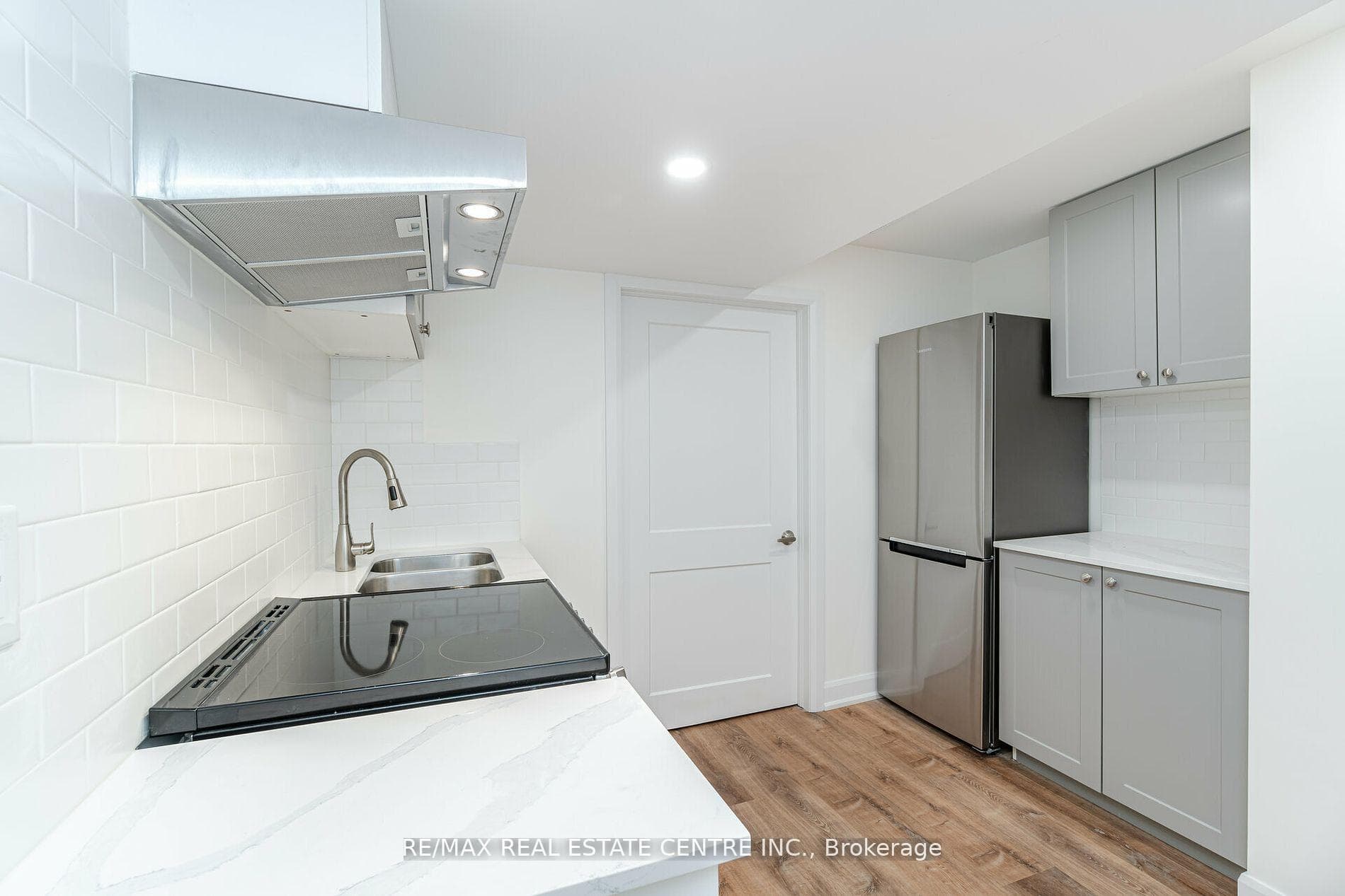 2298 Grand Oak Trail Unit Bsmt photo 12