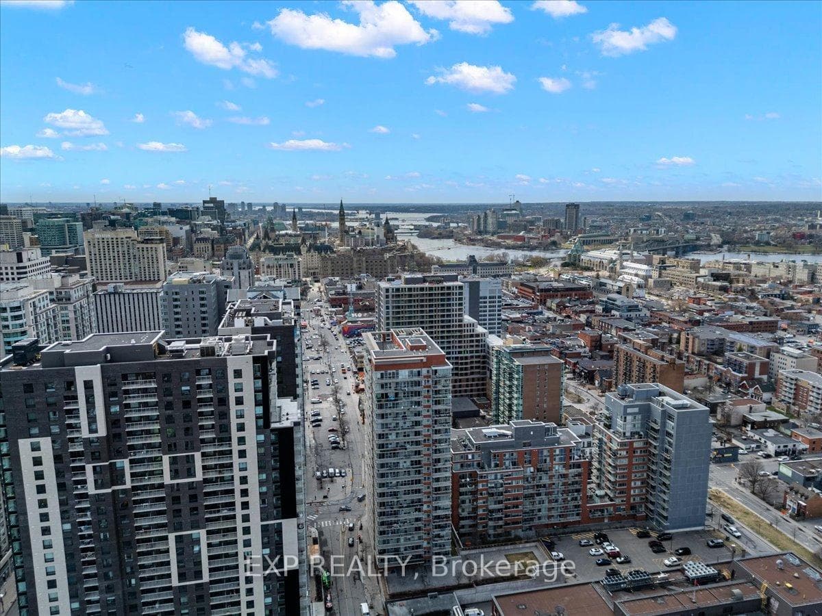 179 GEORGE Street Unit 603 photo 31