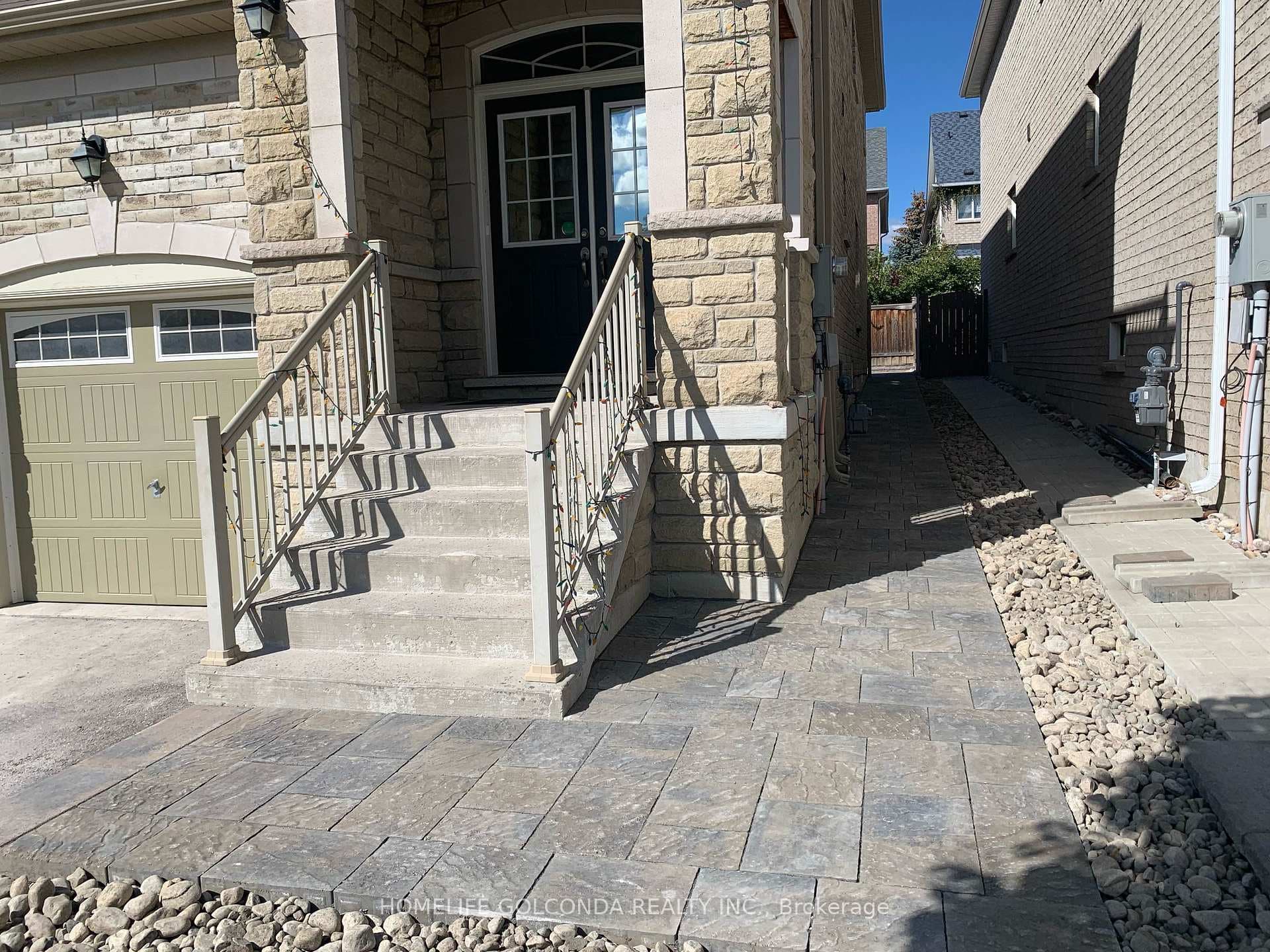 74 Thomas Foster Street photo 50