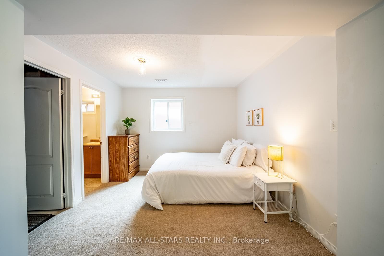 281 Reeves Way Boulevard photo 27