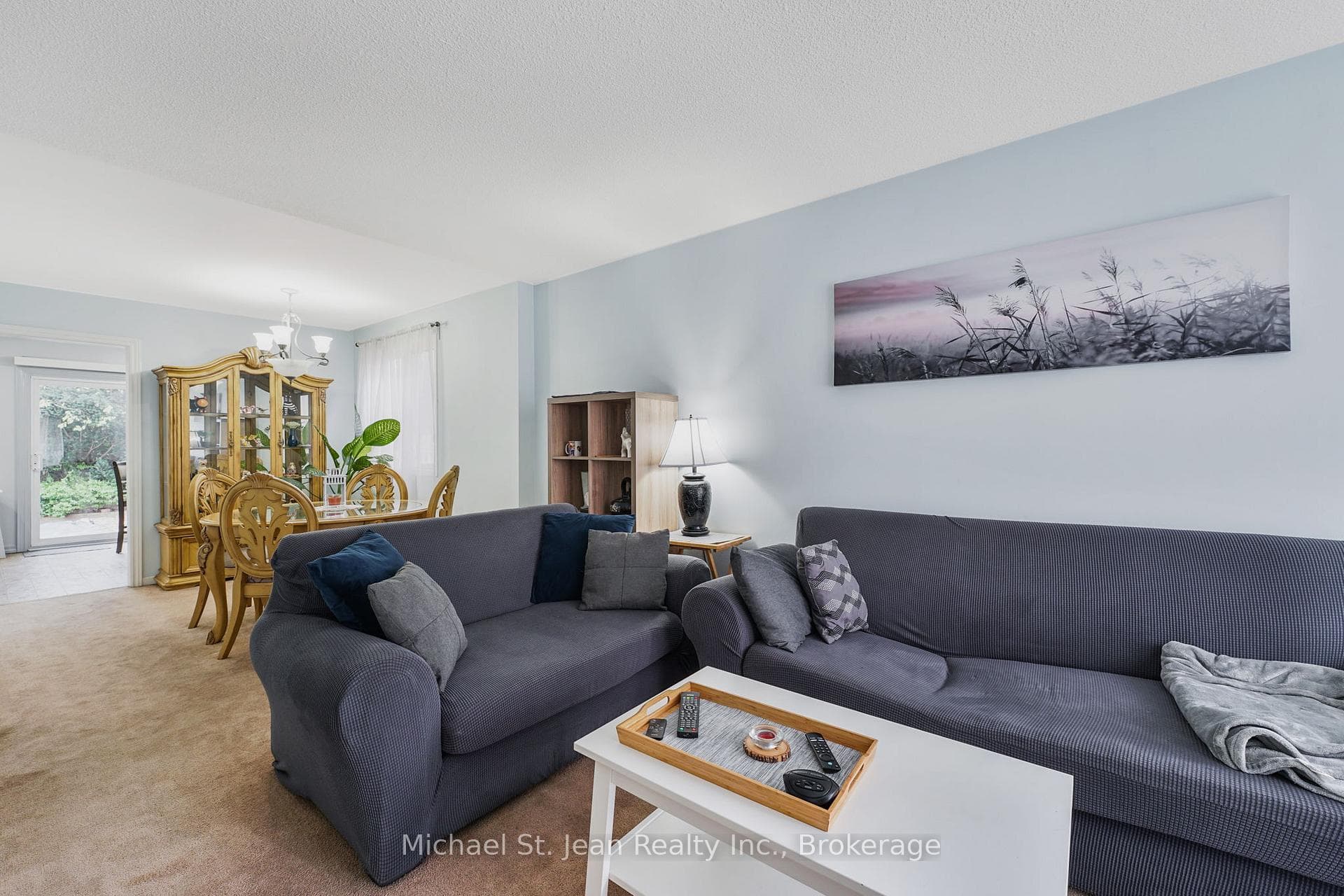 3037 Oslo Crescent photo 6